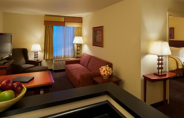 Larkspur Landing Campbell - An All-Suite Hotel image 2