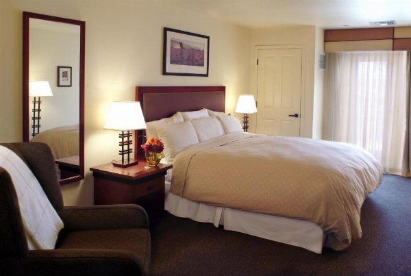 Larkspur Landing Campbell - An All-Suite Hotel image 24